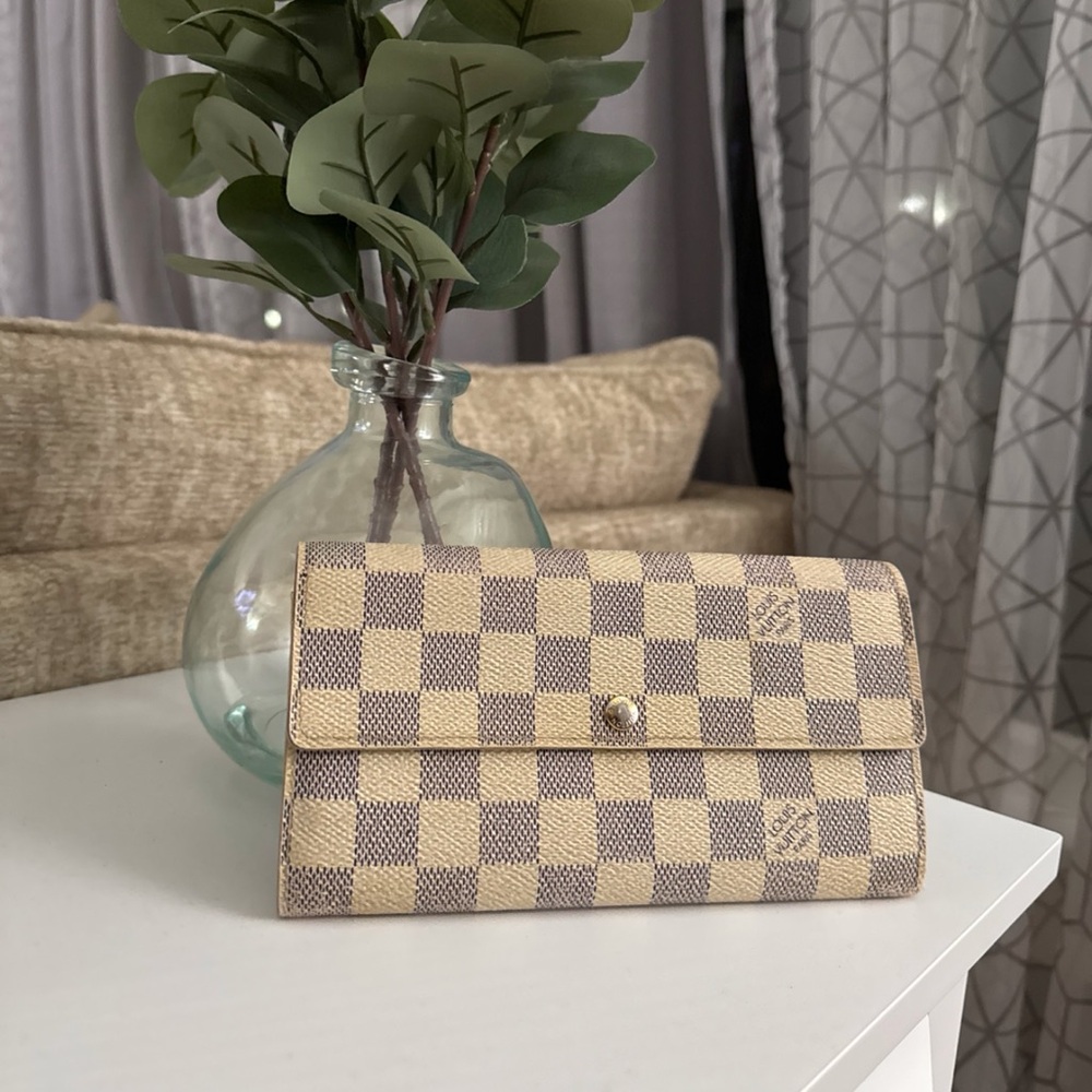 Louis Vuitton Cream and Gray Checkered Wallet